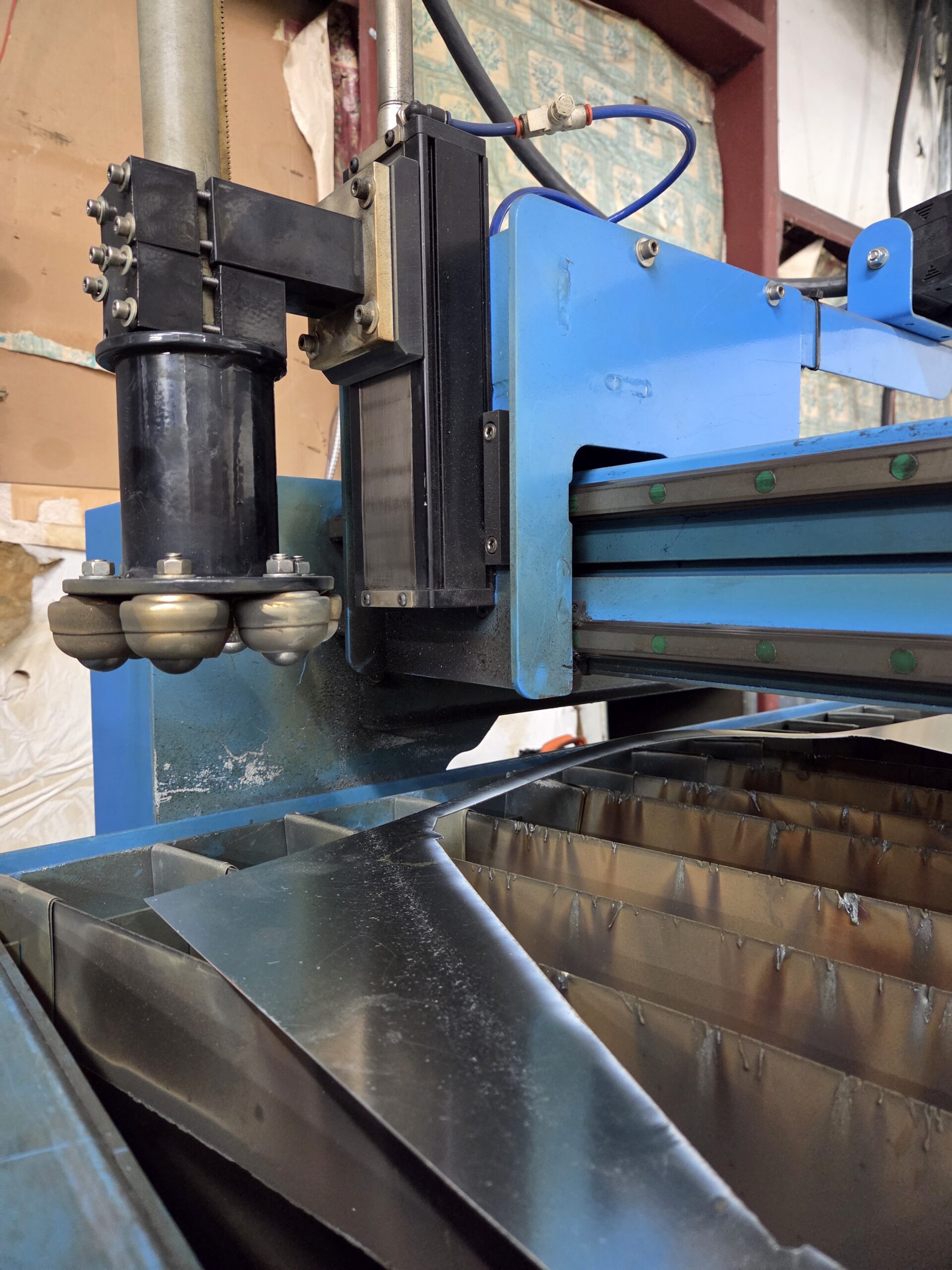 Sheet-Metal-Plasma-Cutter